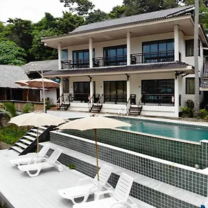 Chunut House Albergue